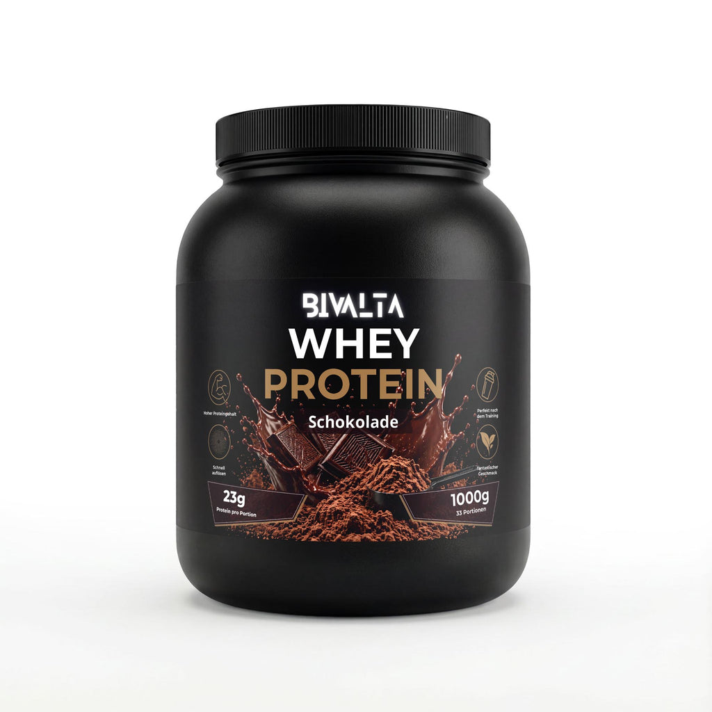 Bivalta Premium Whey Protein Pulver mit Schokoladengeschmack in schwarzer Premium-Verpackung mit Schokoladenmotiv. Proteinpulver mit 22,77 g Protein pro Portion und 33 Portionen.